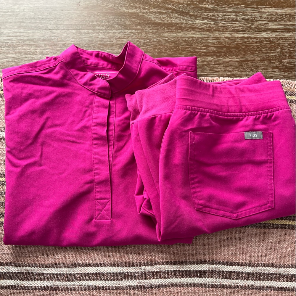 FIGS scrub set raspberry pink with blue tie